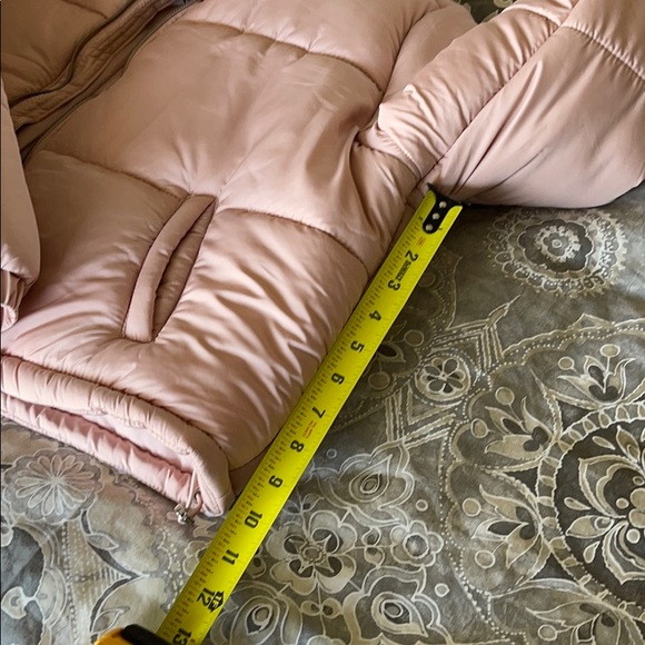 RUE 21 cropped light blush colored jacket. - Picture 5 of 5